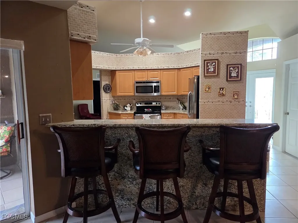 1725 SW 49th Lane Cape Coral FL 33914