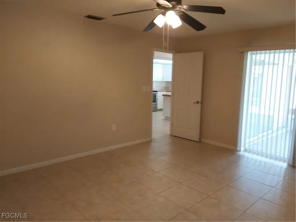 3817 SE 11th Avenue Cape Coral FL 33904