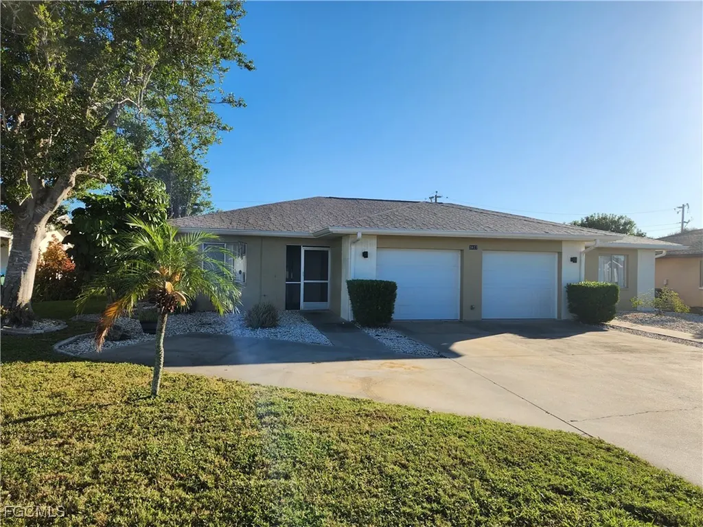 3817 SE 11th Avenue Cape Coral FL 33904