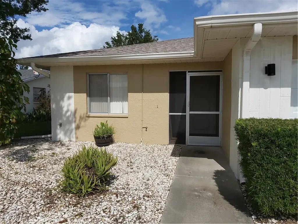 3817 SE 11th Avenue Cape Coral FL 33904