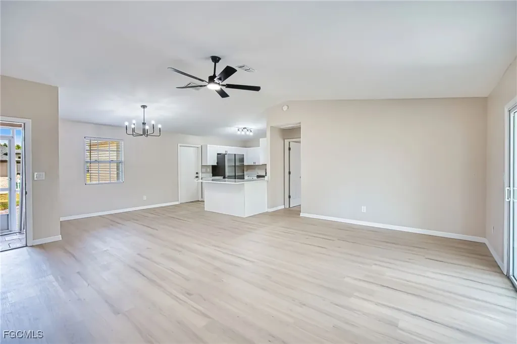 4022 SW 8th Place Cape Coral FL 33914