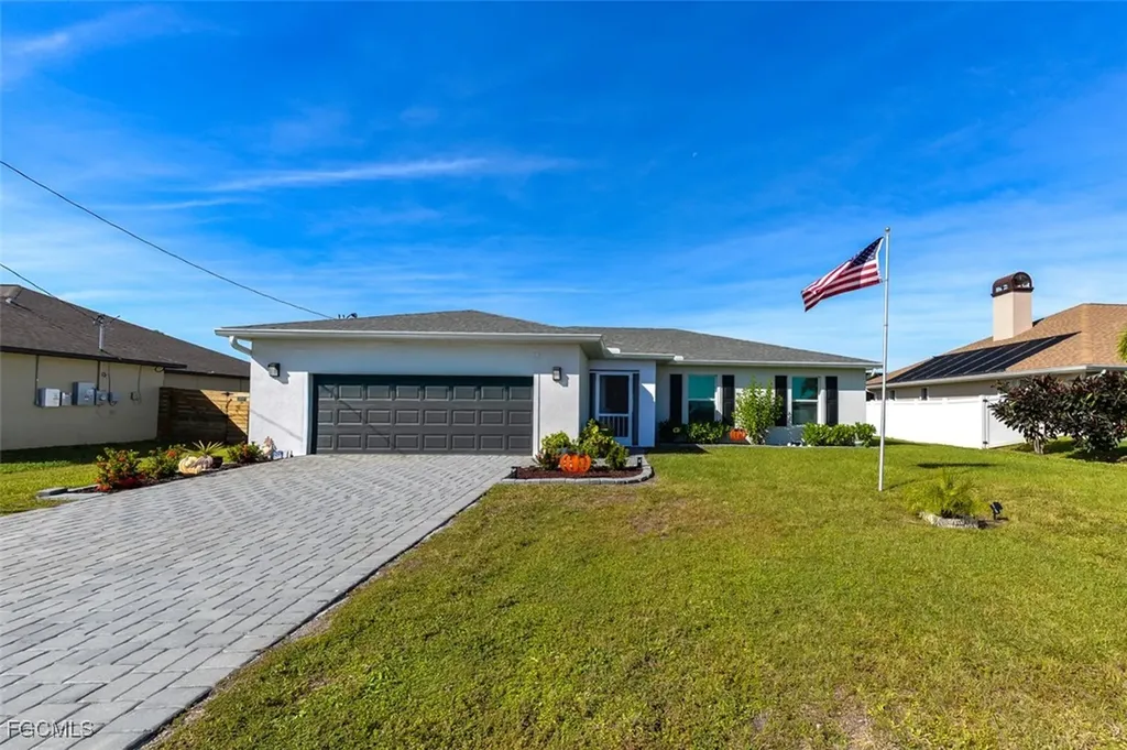 1324 SW 8th Place Cape Coral FL 33991