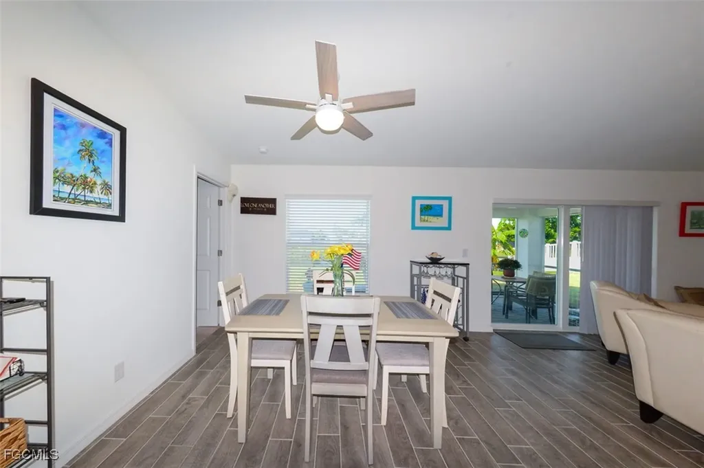 1324 SW 8th Place Cape Coral FL 33991