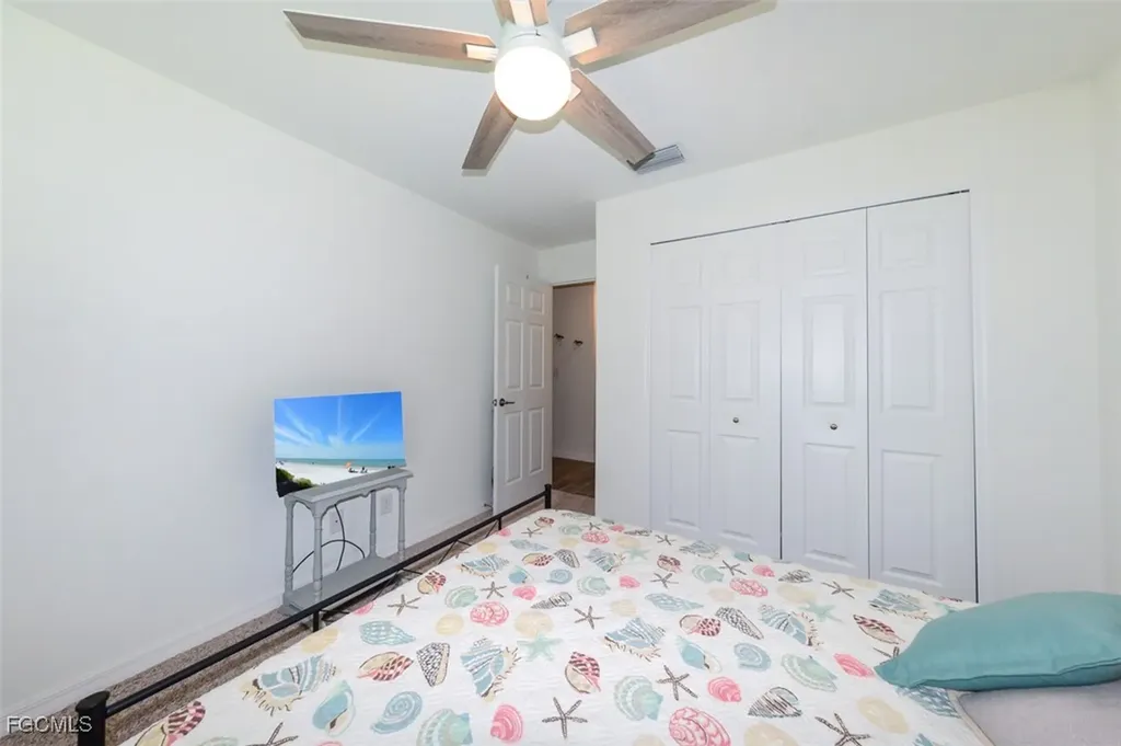 1324 SW 8th Place Cape Coral FL 33991