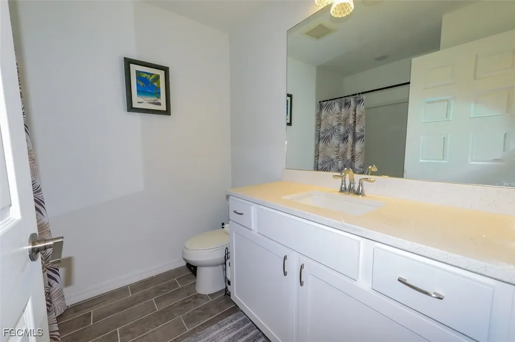 1324 SW 8th Place Cape Coral FL 33991