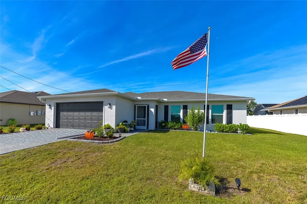 1324 SW 8th Place Cape Coral FL 33991