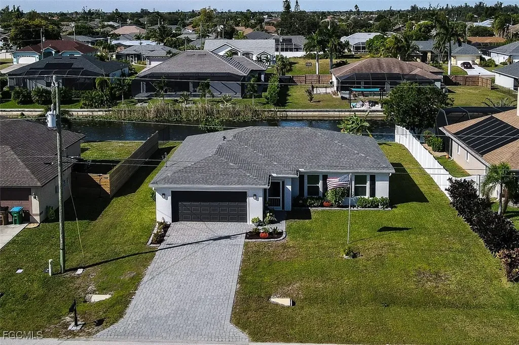 1324 SW 8th Place Cape Coral FL 33991