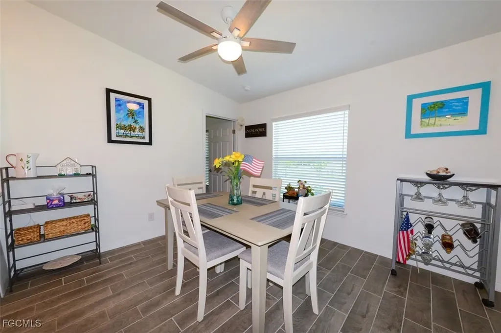 1324 SW 8th Place Cape Coral FL 33991