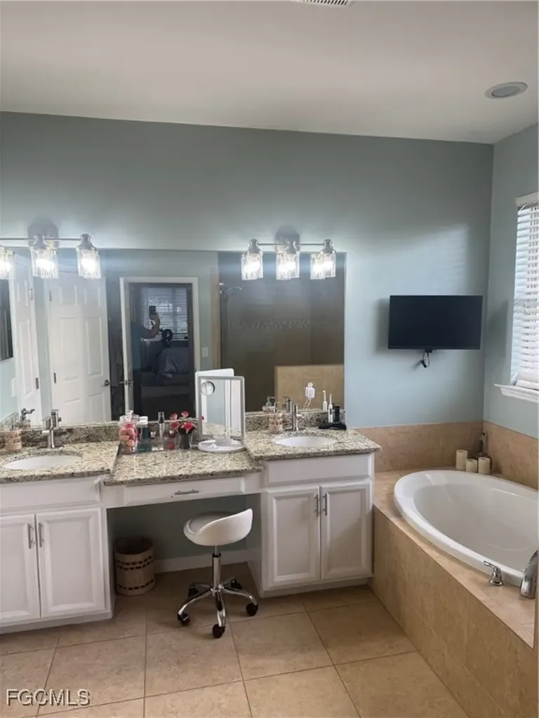 2557 Ashbury Circle Cape Coral FL 33991