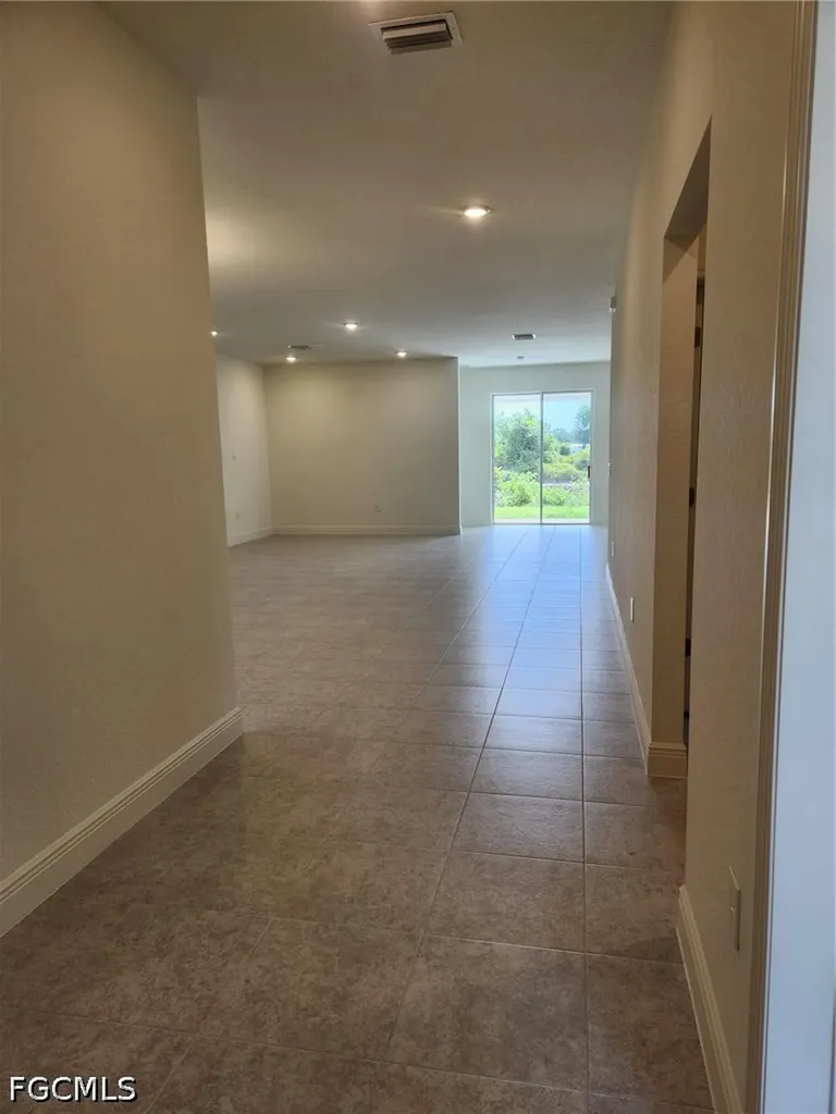 2404 Vera Avenue S Lehigh Acres FL 33976