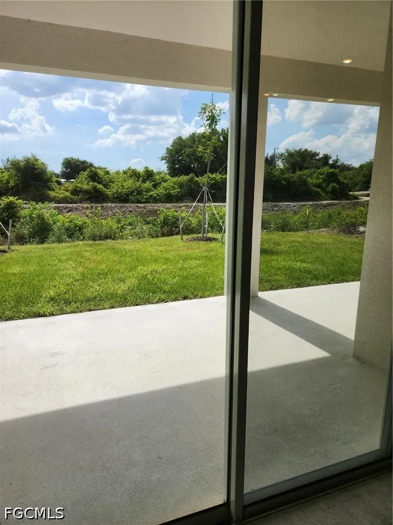 2404 Vera Avenue S Lehigh Acres FL 33976