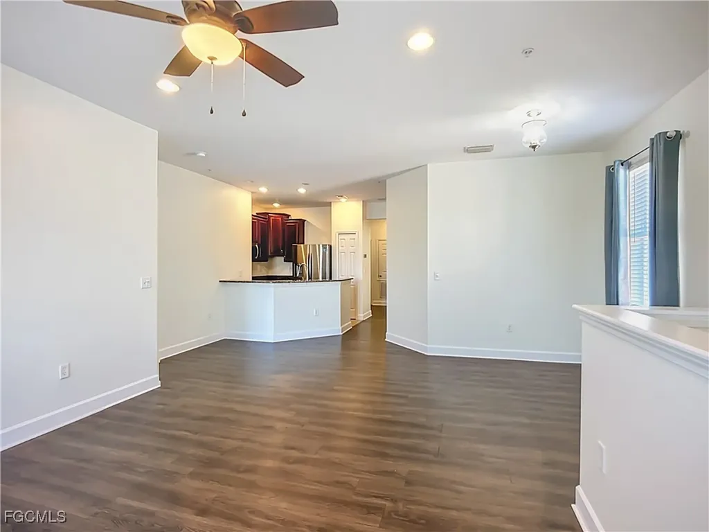 3668 Parkridge Circle Sarasota FL 34243