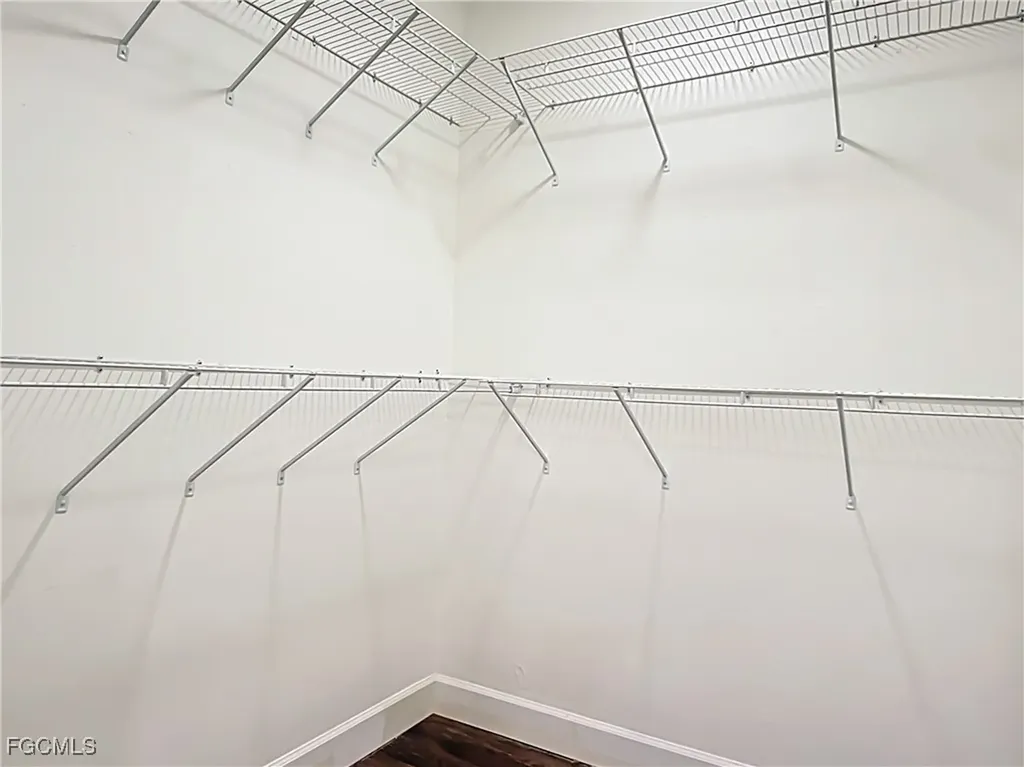 3668 Parkridge Circle Sarasota FL 34243