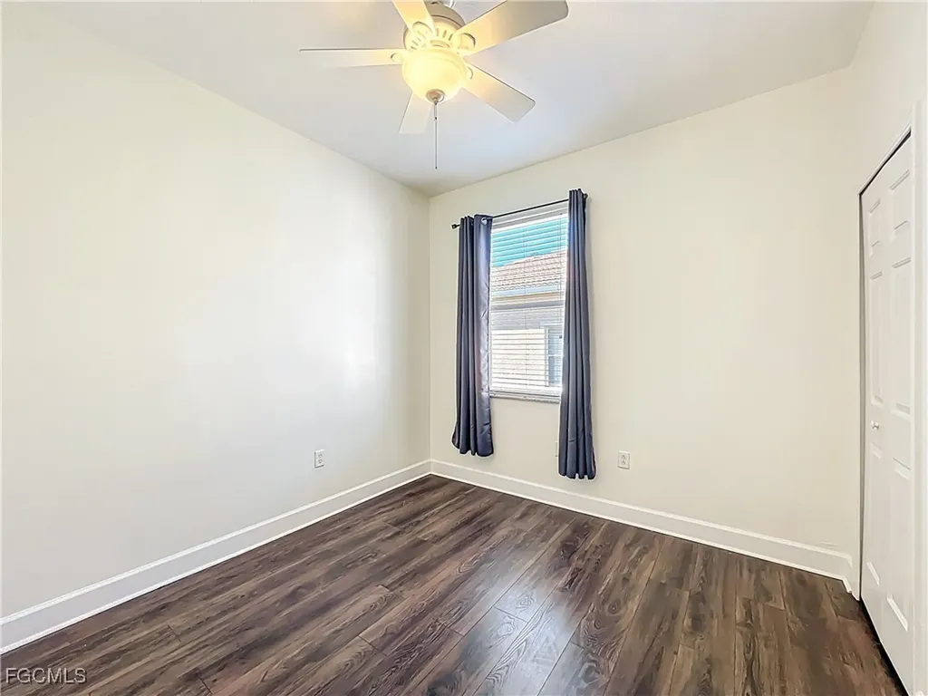 3668 Parkridge Circle Sarasota FL 34243