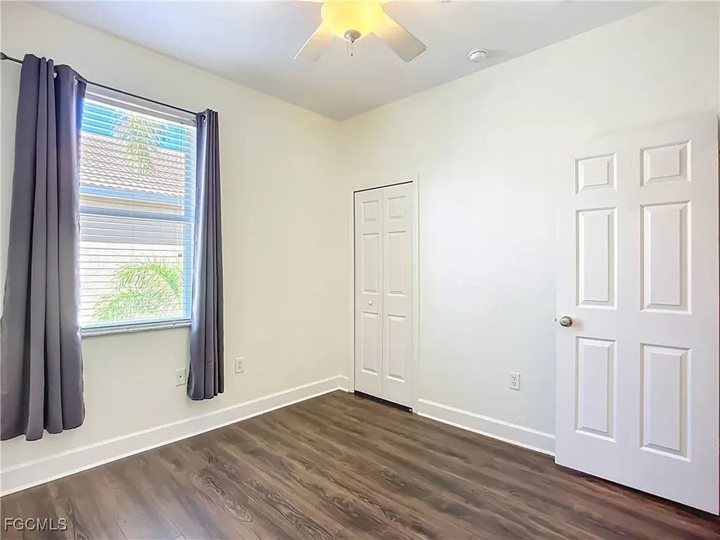 3668 Parkridge Circle Sarasota FL 34243