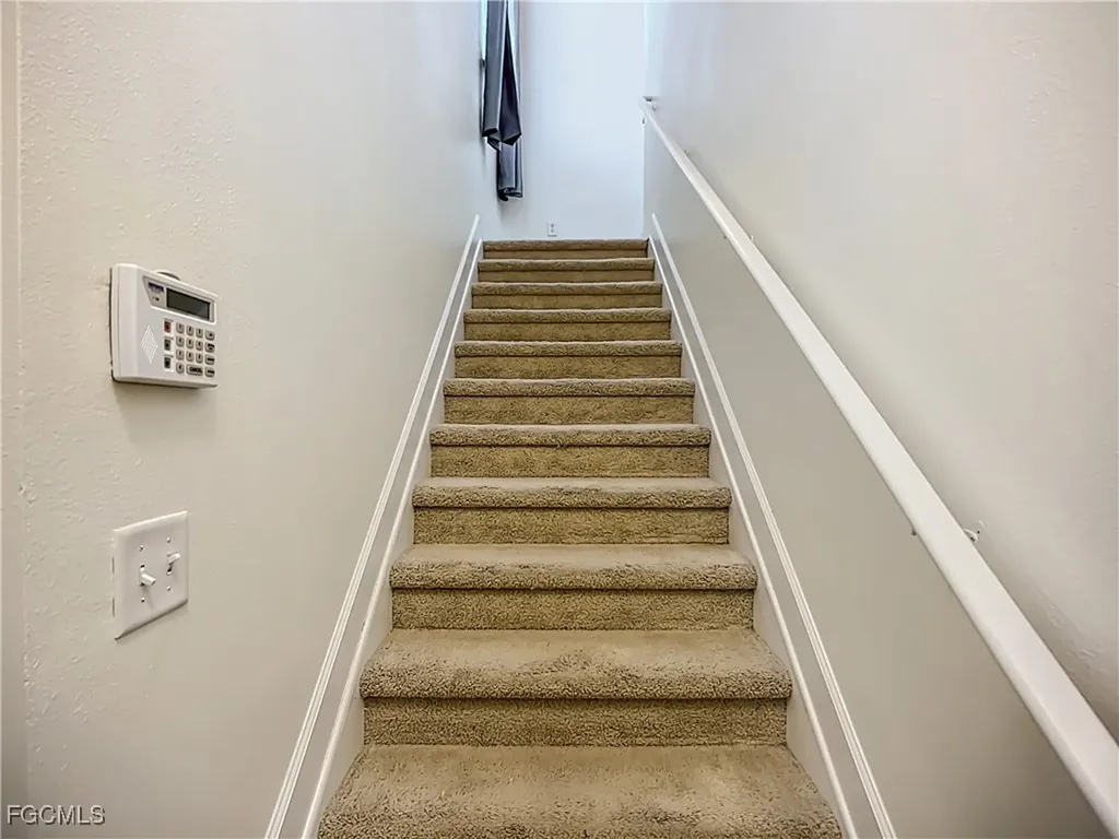 3668 Parkridge Circle Sarasota FL 34243