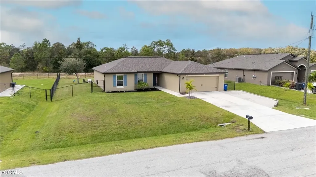 840 Youngreen Drive Fort Myers FL 33913