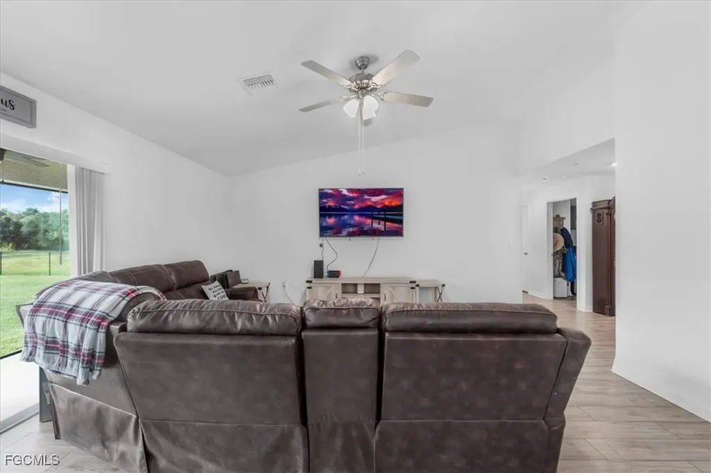 840 Youngreen Drive Fort Myers FL 33913