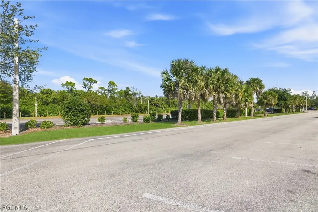 924 SE 24th Avenue Cape Coral FL 33990