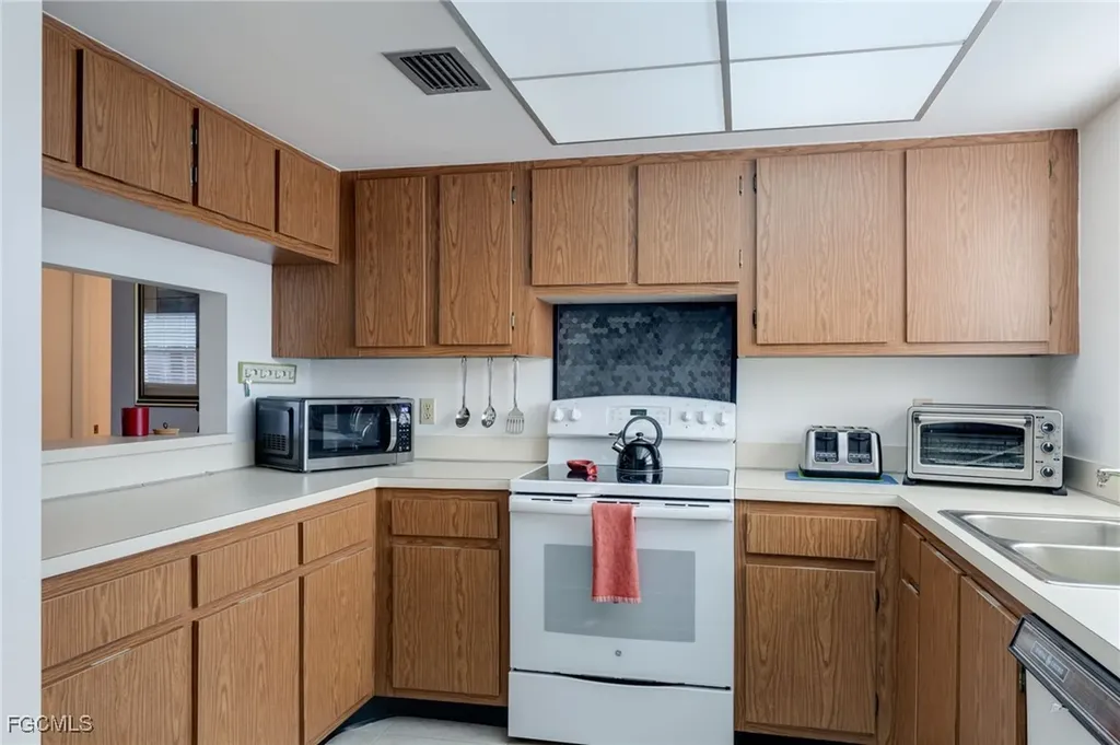 7056 Nantucket Circle North Fort Myers FL 33917