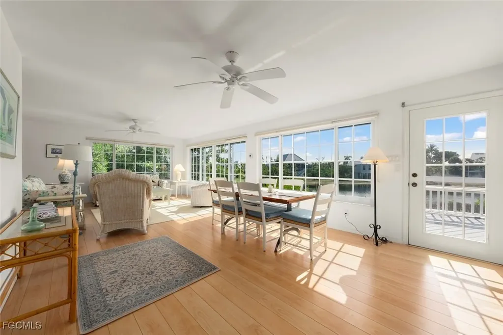 220 Daniel Drive Sanibel FL 33957
