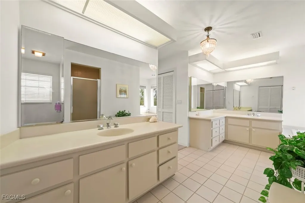 220 Daniel Drive Sanibel FL 33957