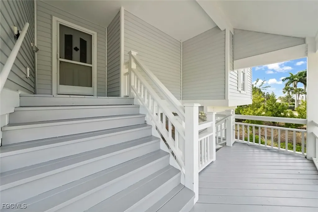 220 Daniel Drive Sanibel FL 33957