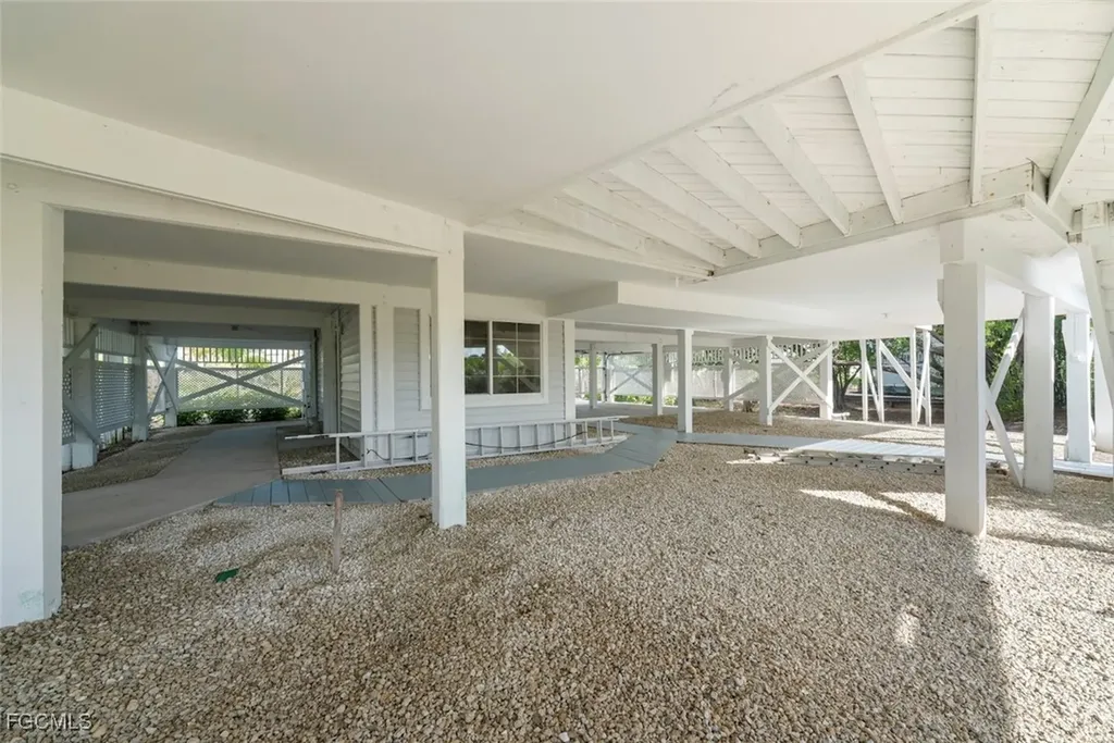 220 Daniel Drive Sanibel FL 33957