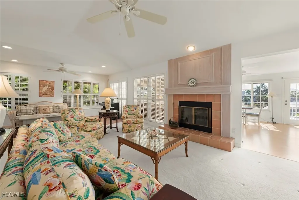 220 Daniel Drive Sanibel FL 33957