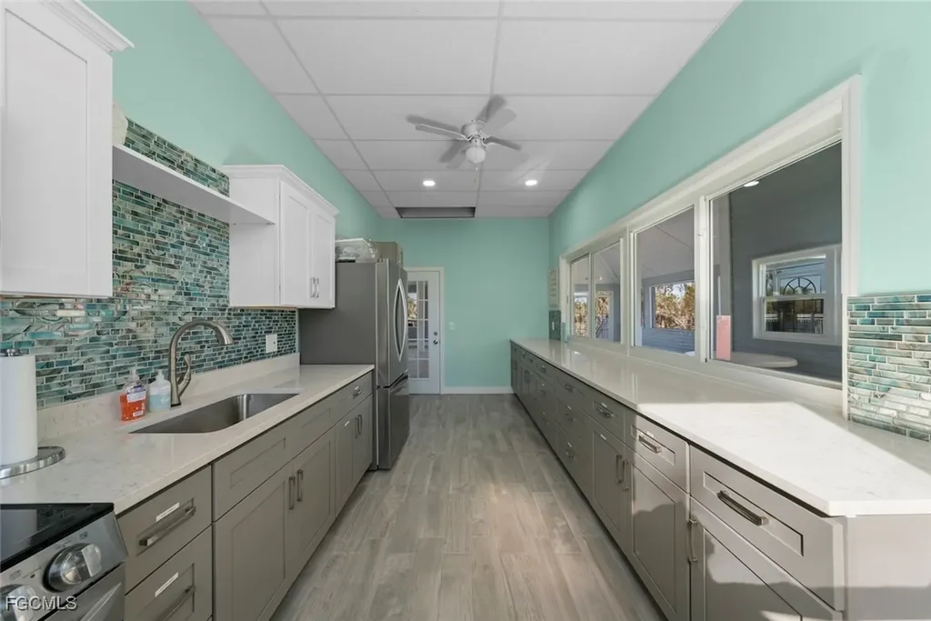 220 Daniel Drive Sanibel FL 33957