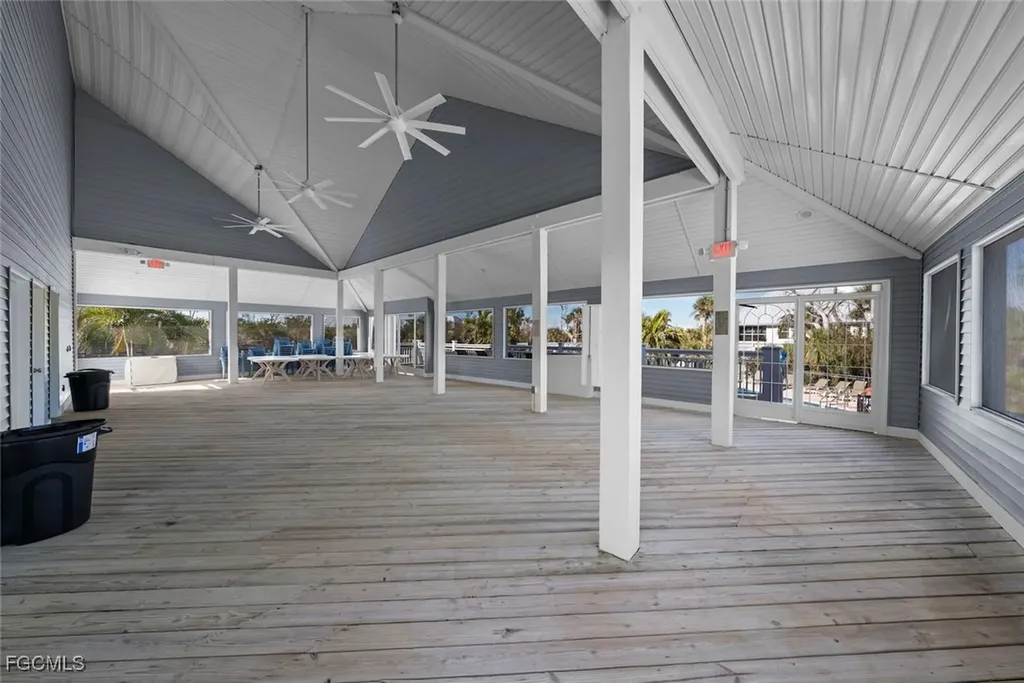 220 Daniel Drive Sanibel FL 33957
