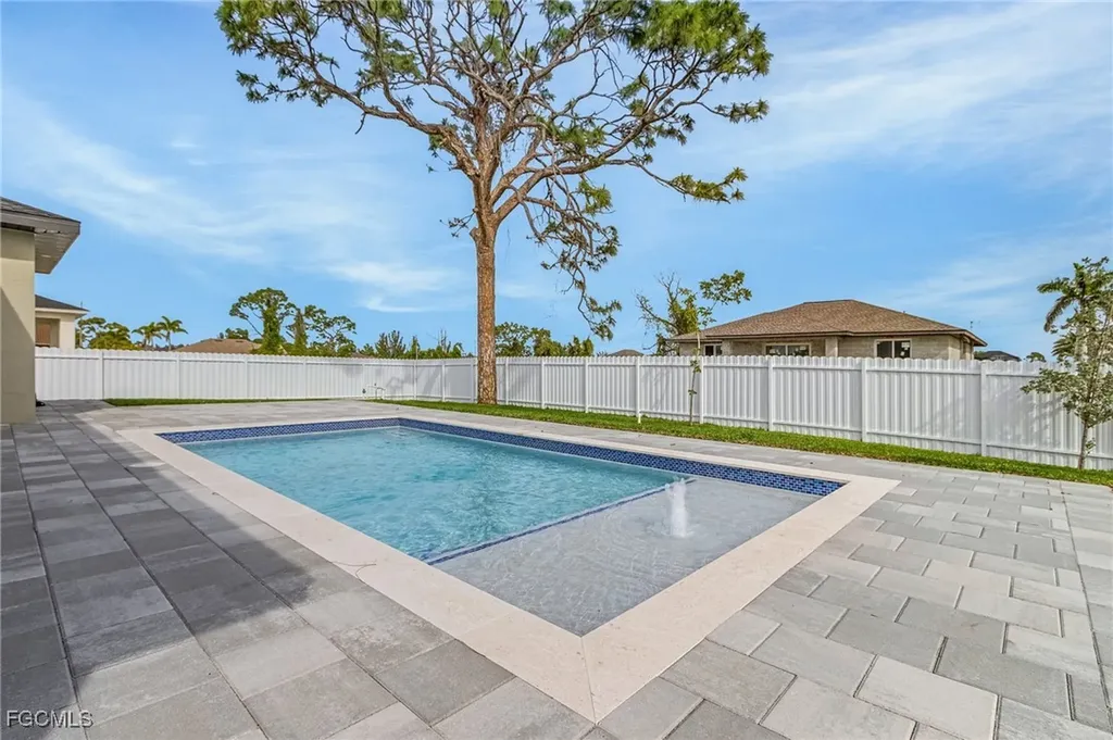 2619 NW 26th Terrace Cape Coral FL 33993