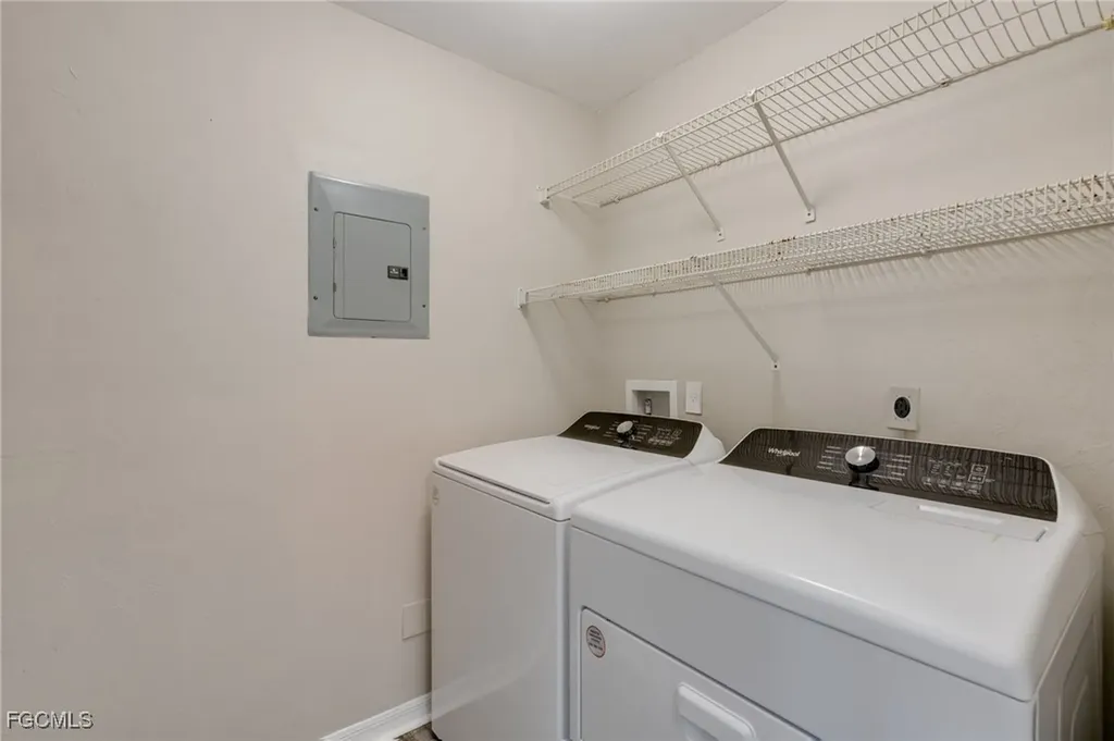 425 SW 47th Terrace Cape Coral FL 33914