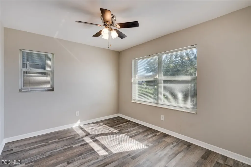425 SW 47th Terrace Cape Coral FL 33914