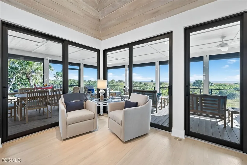 5079 Joewood Drive Sanibel FL 33957