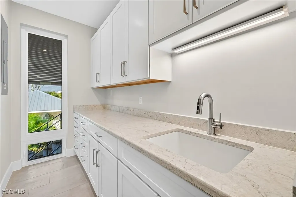 5079 Joewood Drive Sanibel FL 33957