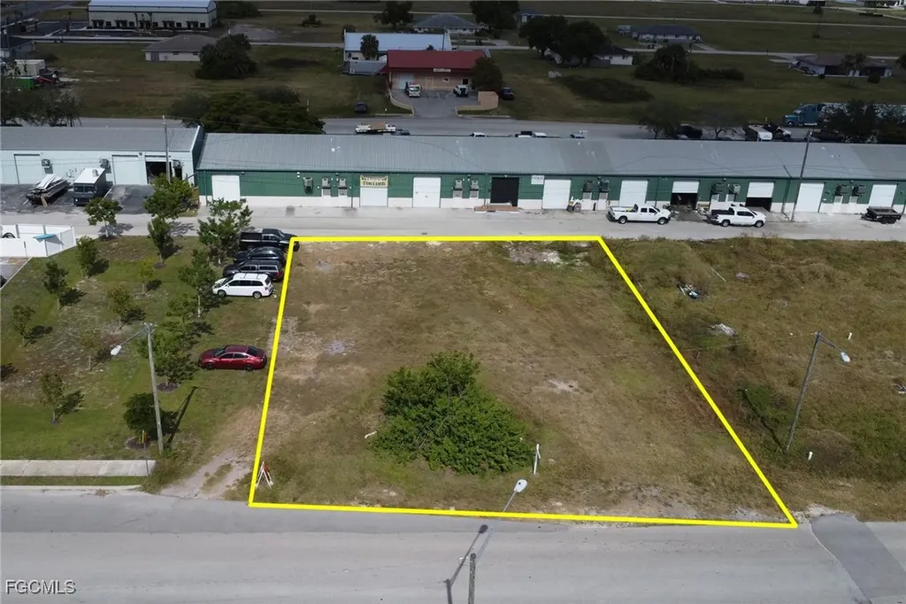 831 NE 7th Street Cape Coral FL 33909