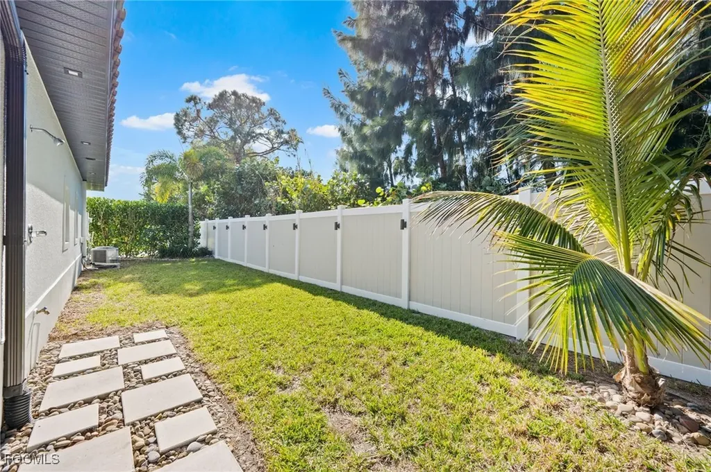 13196 Golden Palms Circle Fort Myers FL 33913