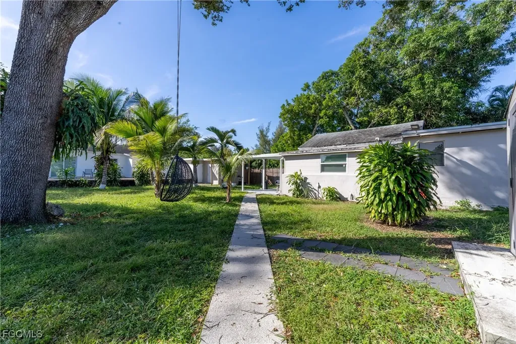 947 NE 149 Street Miami FL 33161