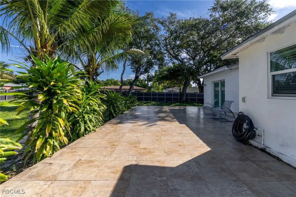 947 NE 149 Street Miami FL 33161