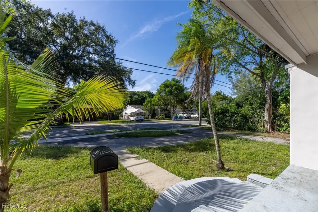 947 NE 149 Street Miami FL 33161