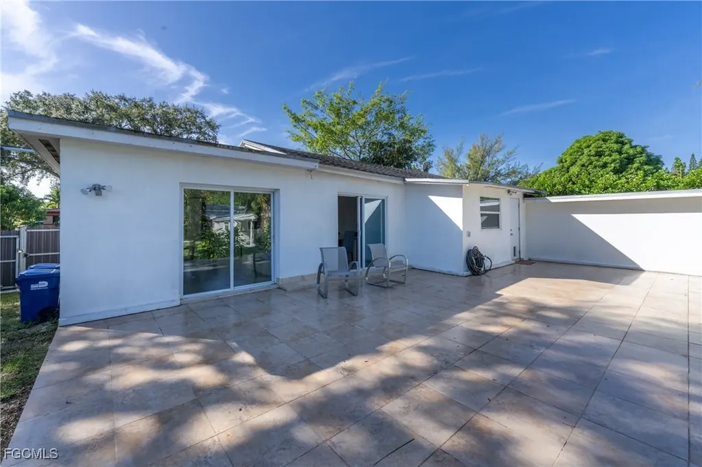 947 NE 149 Street Miami FL 33161