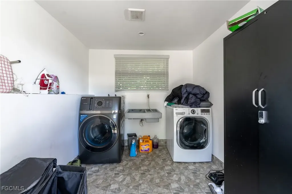 947 NE 149 Street Miami FL 33161