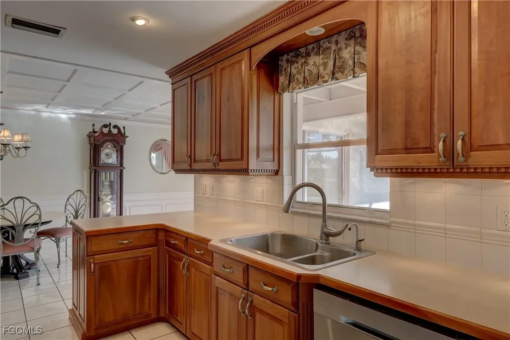 3117 SE 19th Avenue Cape Coral FL 33904