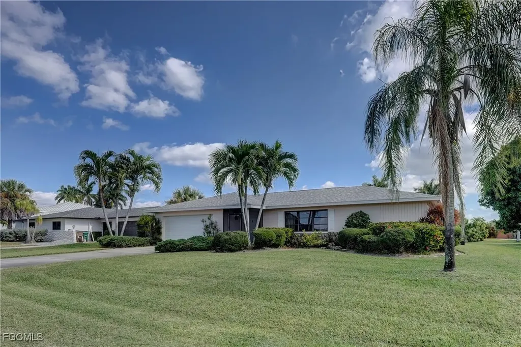 3117 SE 19th Avenue Cape Coral FL 33904