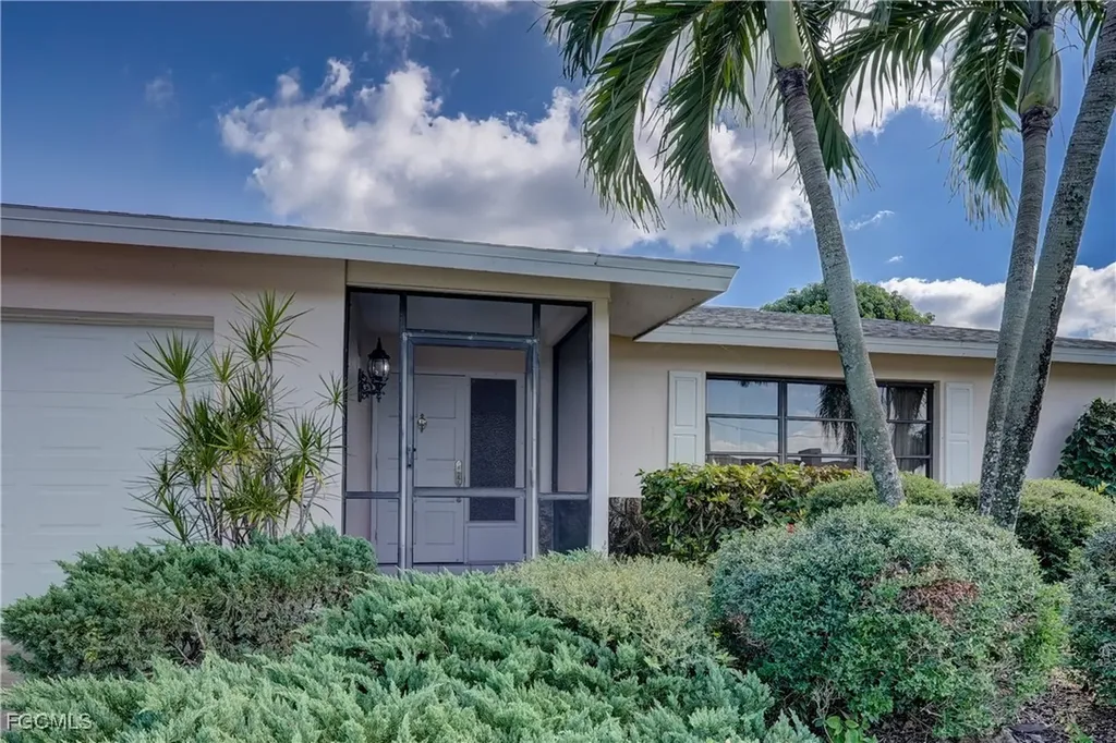 3117 SE 19th Avenue Cape Coral FL 33904