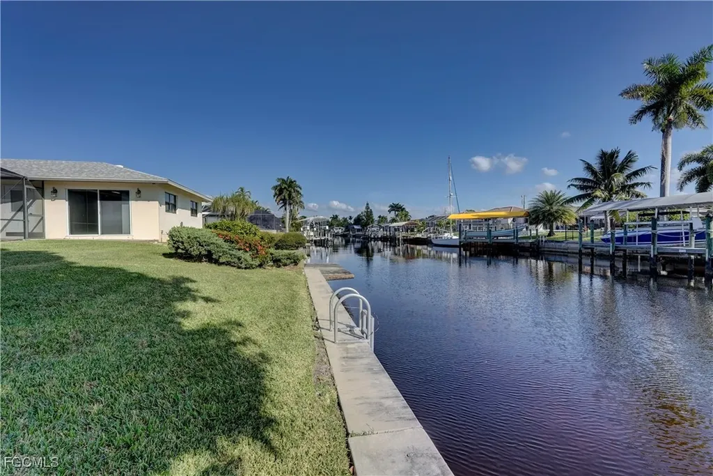 3117 SE 19th Avenue Cape Coral FL 33904
