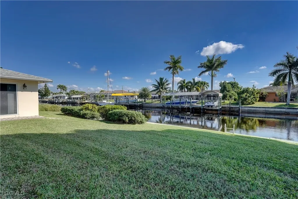 3117 SE 19th Avenue Cape Coral FL 33904