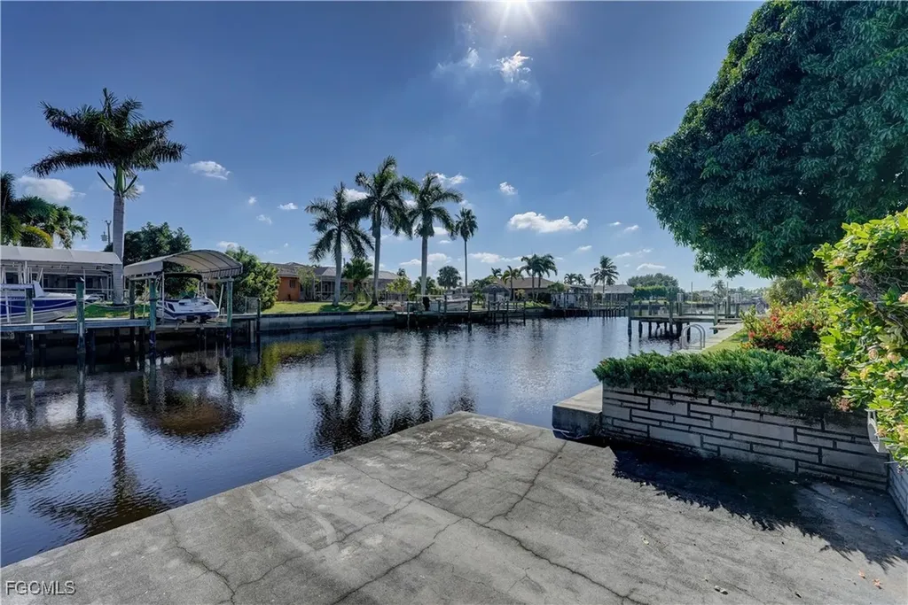 3117 SE 19th Avenue Cape Coral FL 33904