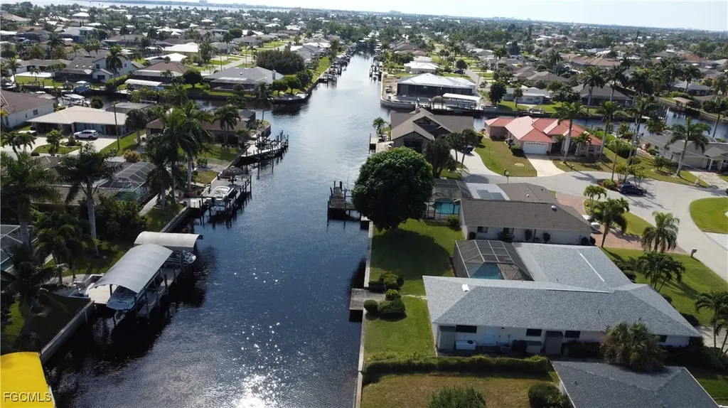 3117 SE 19th Avenue Cape Coral FL 33904